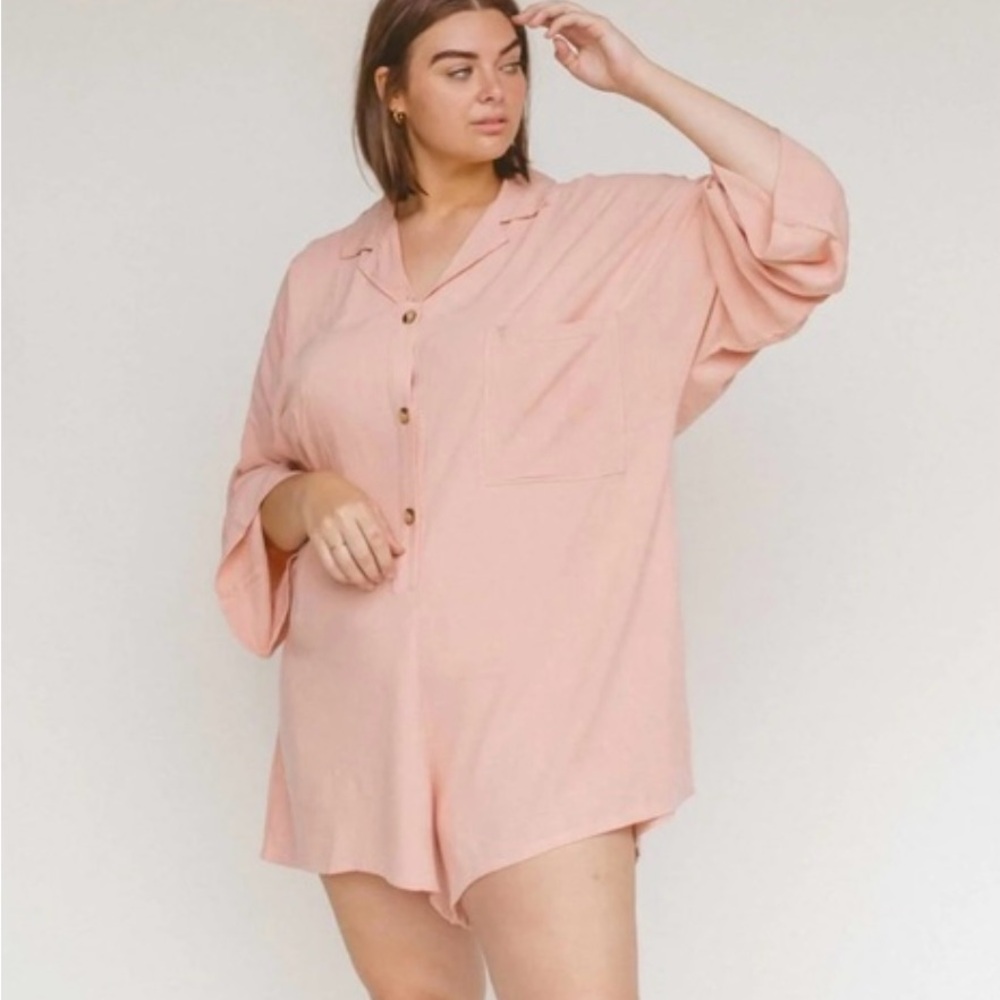 The Lullaby Club Linen Playsuit 🌹